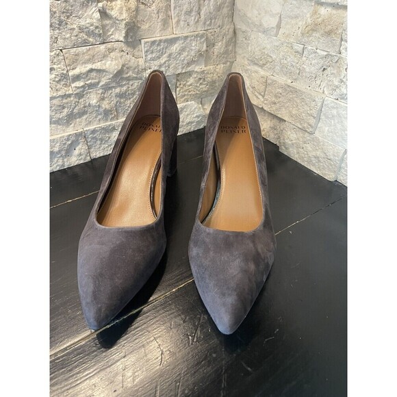 Elegant Gray Suede Women's Pumps - Picture 2 of 9